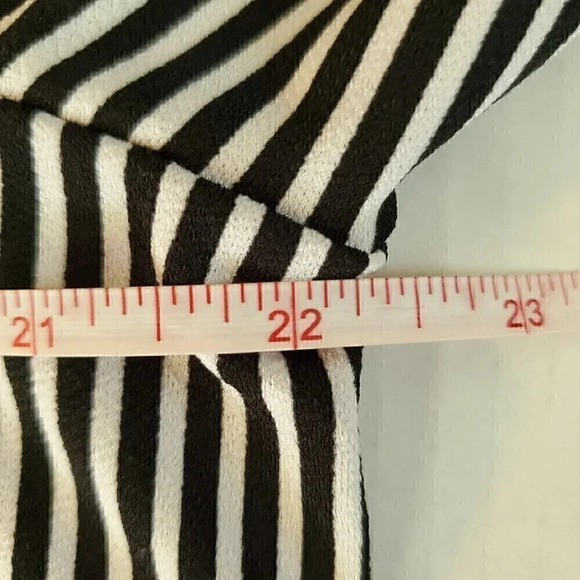 Women's ADRIANNA PAPELL Black White Striped SZ XL Extra Large Balloon Minimalist - Picture 6 of 8
